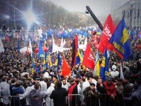 Стотысячный Евромайдан и пока ещё слабое противостояние власти (Фото. Видео). Янукович таки умудрился спровоцировать второй майдан