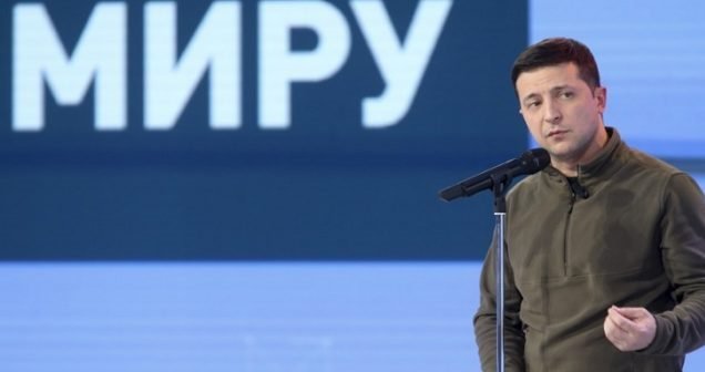 Путинская тактика «салями» и коллективный Зеленский (Видео)