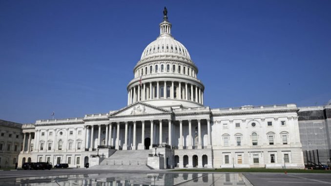 США подовжили термін дії захисту для українських біженців