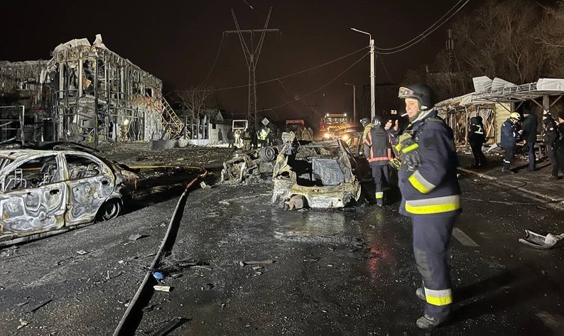 Злочини кремля... «Я бачив, як люди горіли в машинах»: очевидці про російський обстріл Запоріжжя  (Фото. Відео)